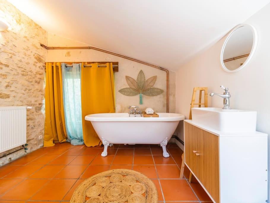 Le Grand Franc Gite Cosy Proche Tous Commerces Tonnay-Charente Exterior foto